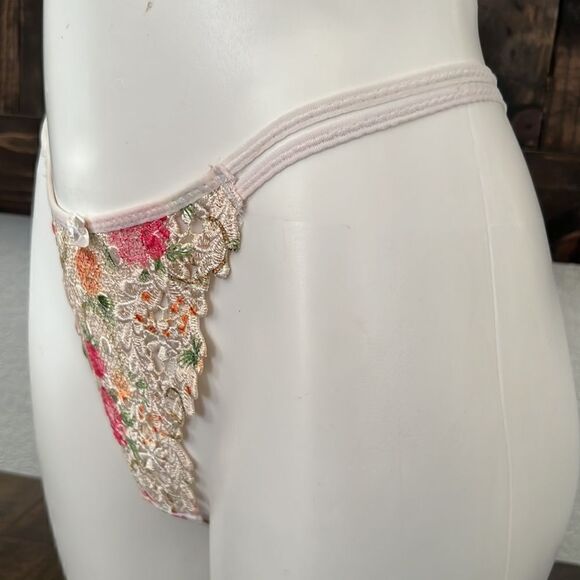 Floral embroidery double string thong Sz-Large - Picture 8 of 10